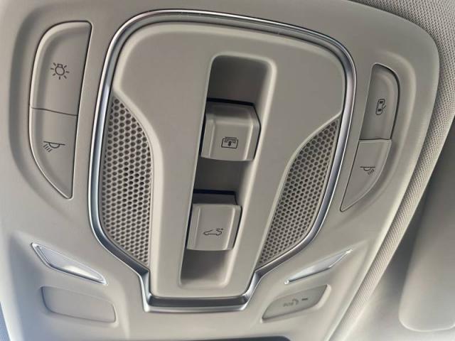 Mg Zs image 4