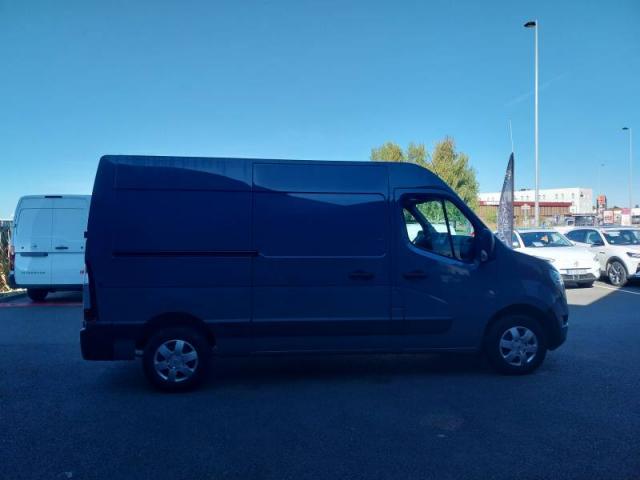 Nissan Interstar image 9