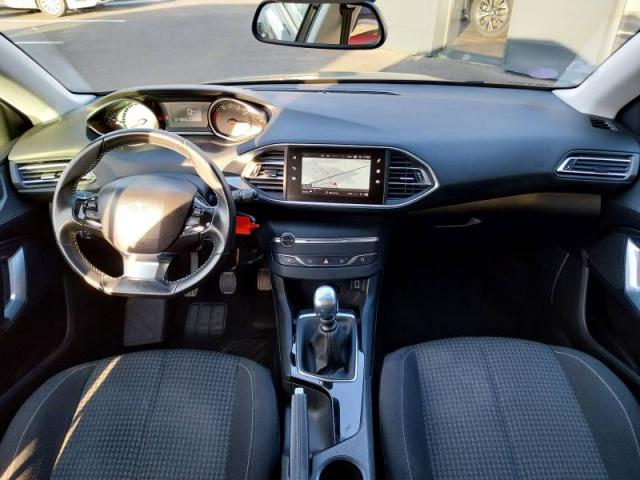 Peugeot 308 image 3