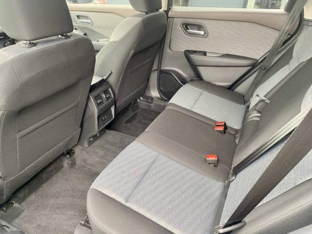 Nissan X-Trail image 9