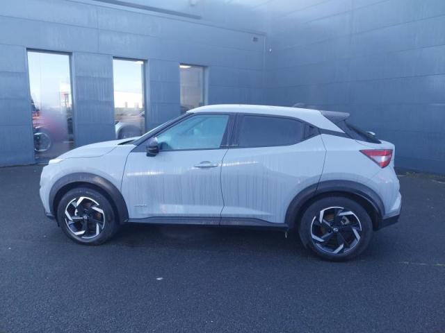 Nissan Juke image 9