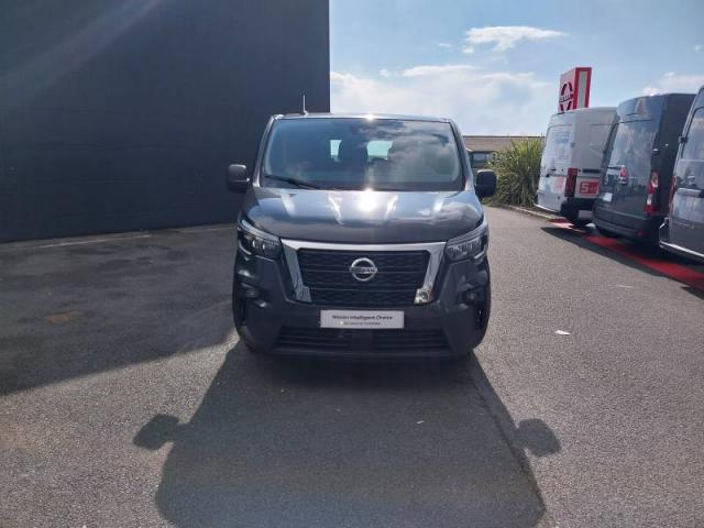 Nissan Nv300 image 4