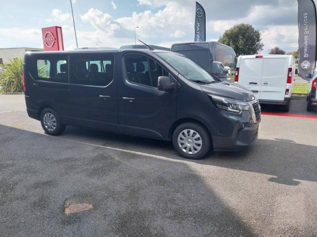 Nissan Nv300 image 6