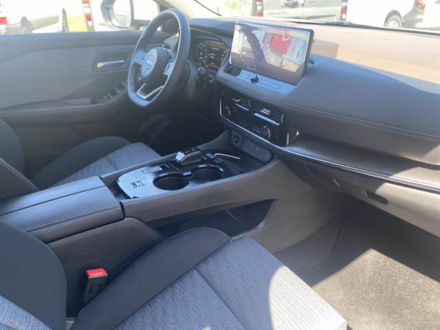 Nissan X-Trail image 8