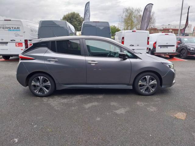 Nissan Leaf image 2