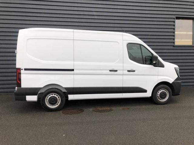 Nissan Interstar image 6
