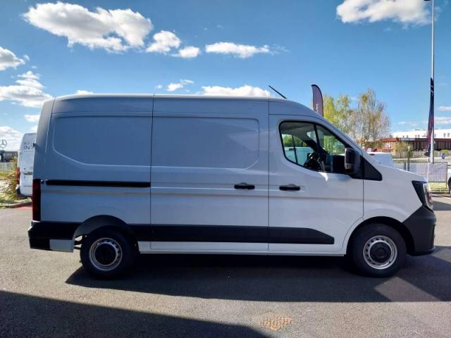 Nissan Interstar image 2