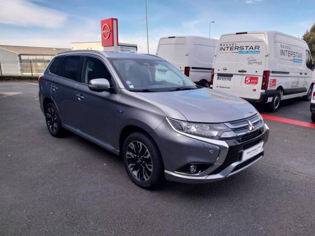 Mitsubishi Outlander image 7
