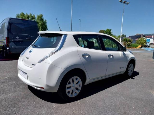 Nissan Leaf image 9