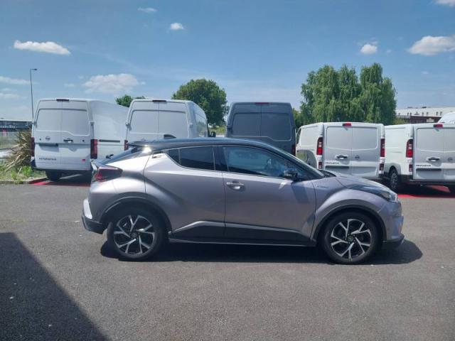 Toyota C-Hr image 2