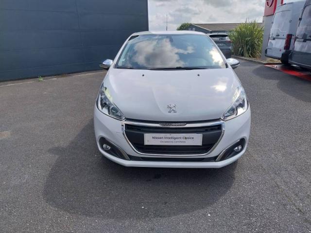 Peugeot 208 image 2