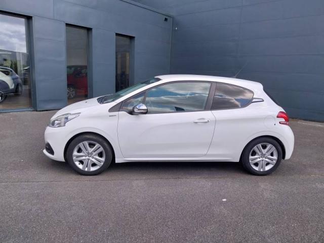 Peugeot 208 image 8