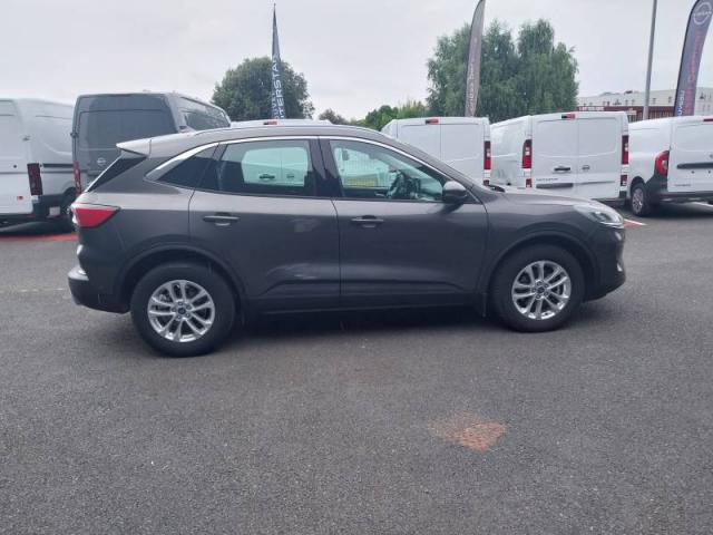 Ford Kuga image 6