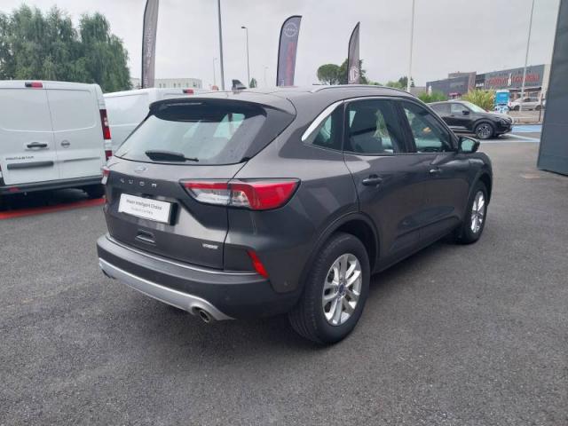 Ford Kuga image 7
