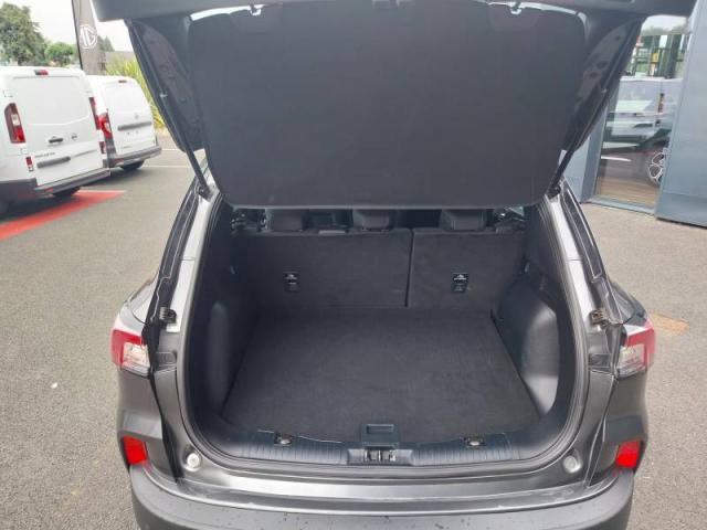 Ford Kuga image 8