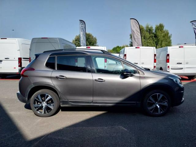 Peugeot 2008 image 2