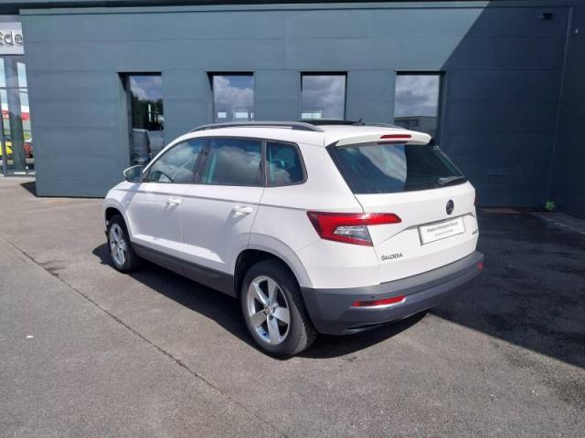 Skoda Karoq image 8