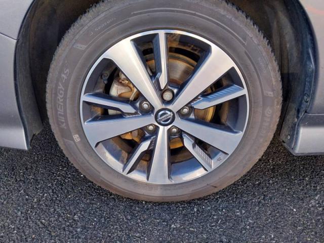 Nissan Leaf image 4