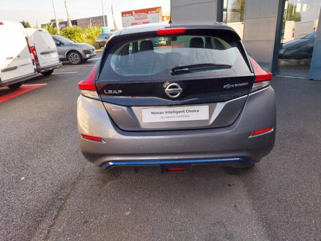 Nissan Leaf image 1