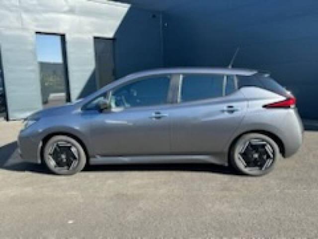 Nissan Leaf image 2