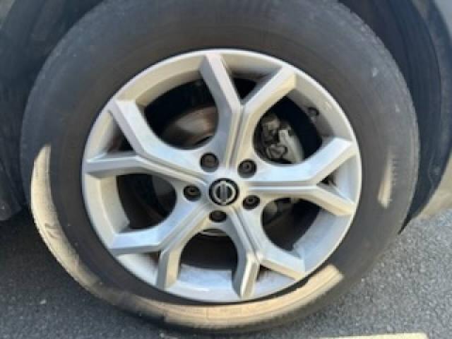 Nissan Juke image 9