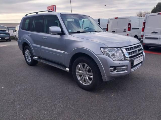 Mitsubishi Pajero image 8