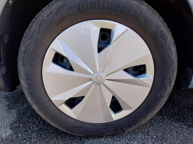 Nissan Townstar image 7