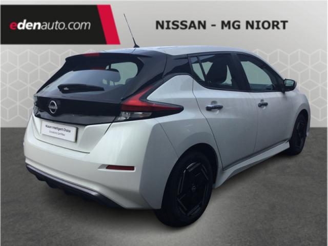 Nissan Leaf image 9