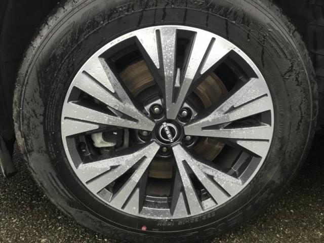 Nissan X-Trail image 8