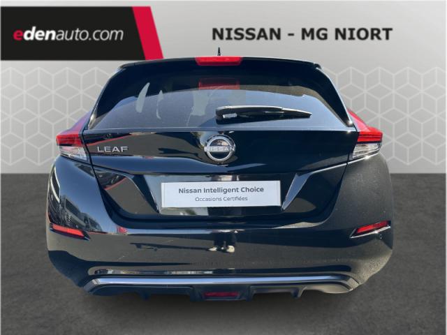 Nissan Leaf image 2