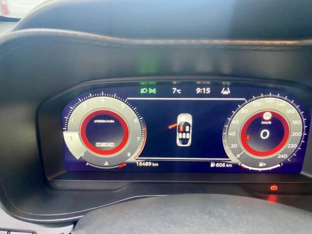 Nissan Juke image 7