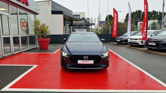 Mazda 3 image 8