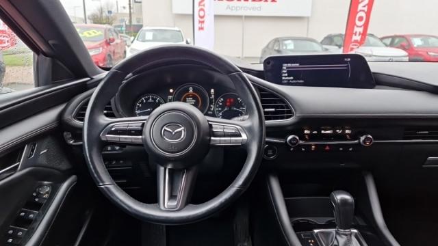 Mazda 3 image 1