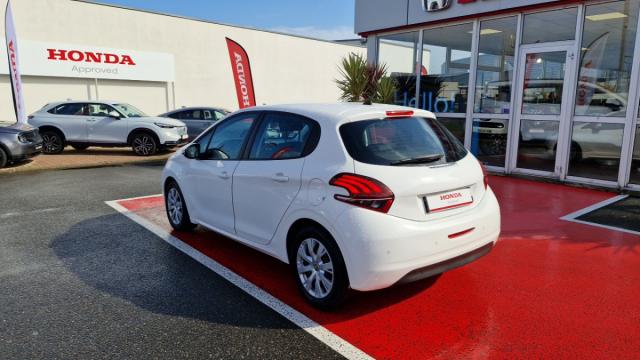 Peugeot 208 image 4