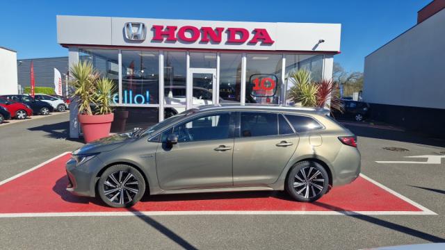 Toyota Corolla Touring Sports image 3