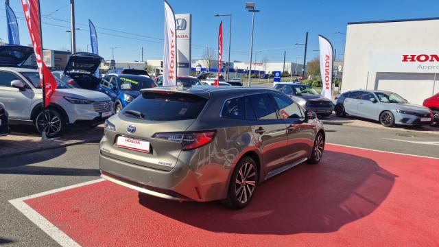 Toyota Corolla Touring Sports image 6