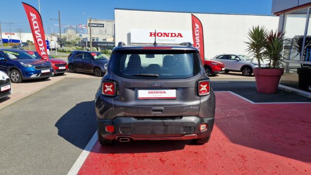 Jeep Renegade image 5