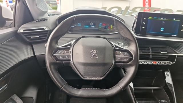 Peugeot 208 image 5