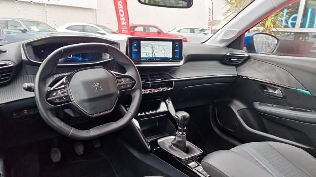 Peugeot 208 image 8