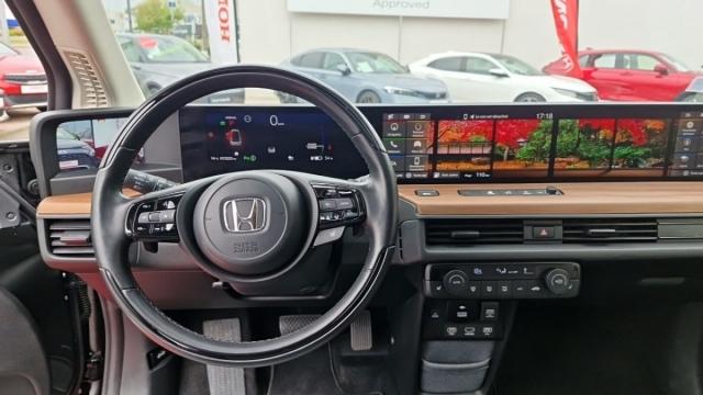 Honda E image 1