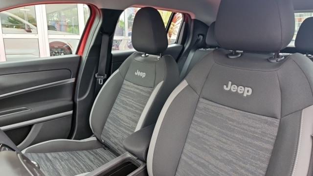 Jeep Avenger image 4