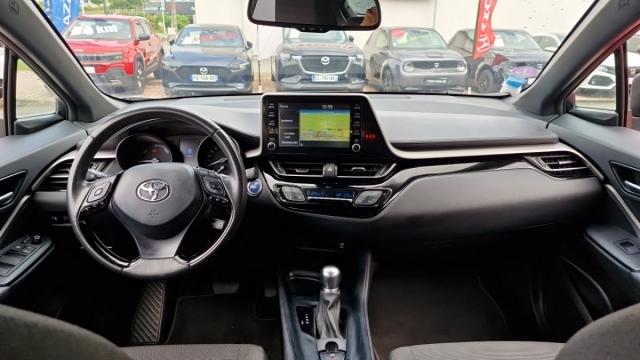 Toyota C-Hr image 2