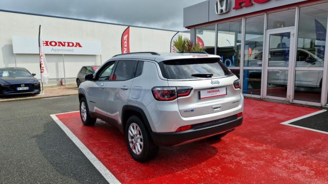 Jeep Compass image 8
