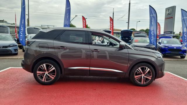 Peugeot 3008 image 1