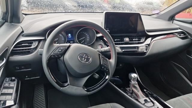 Toyota C-Hr image 9