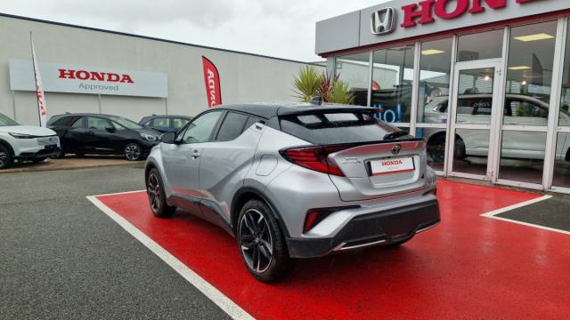 Toyota C-Hr image 8