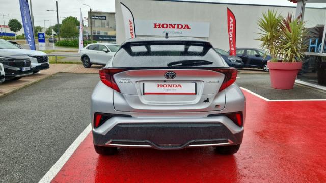 Toyota C-Hr image 7