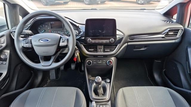 Ford Fiesta image 8