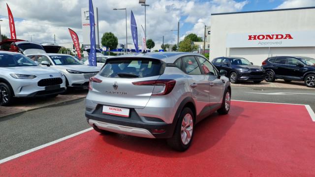 Renault Captur image 2