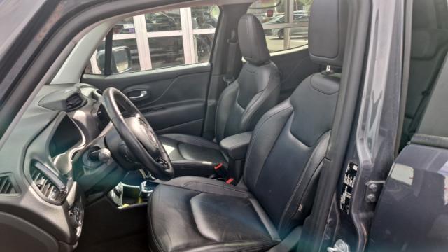 Jeep Renegade image 3